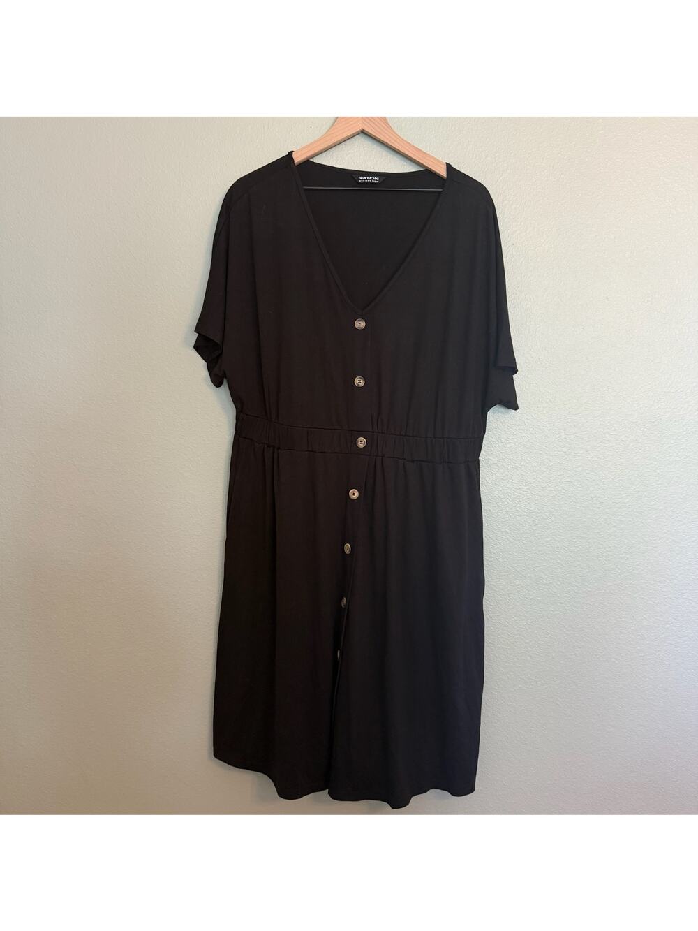 new Bloomchic tshirt dress with buttons size US 14-16